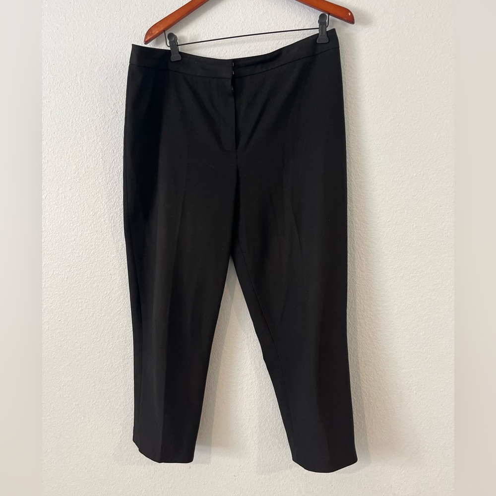 Classic Black Women's Pants‎